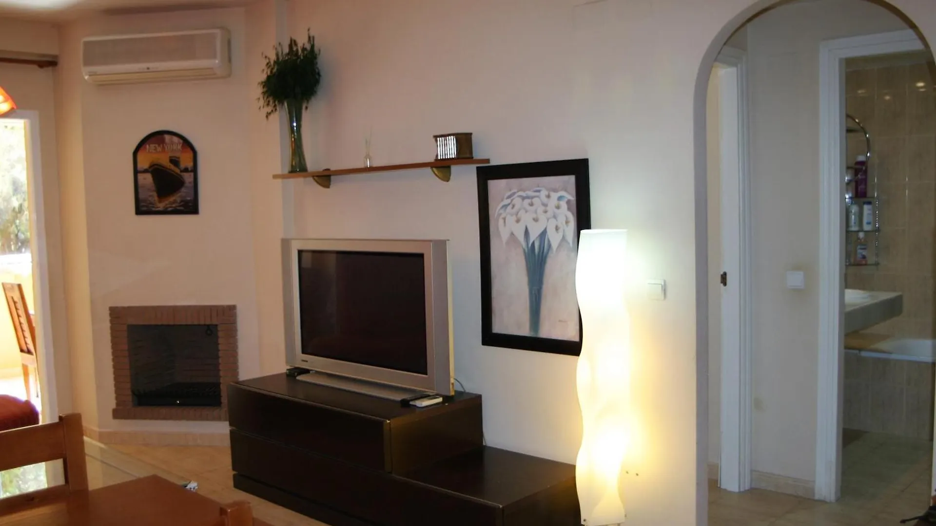 Amplio 2 Dormitorios, Gran Terraza, 150 Metros Playa La Luna, Mijas Marbella